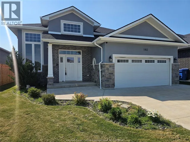 192 LENNOX AVENUE, Essex, Ontario N8M0A7