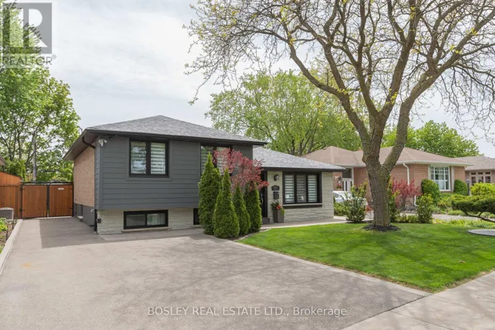 15 WARESIDE ROAD, Toronto (Etobicoke West Mall), Ontario M9C3B1