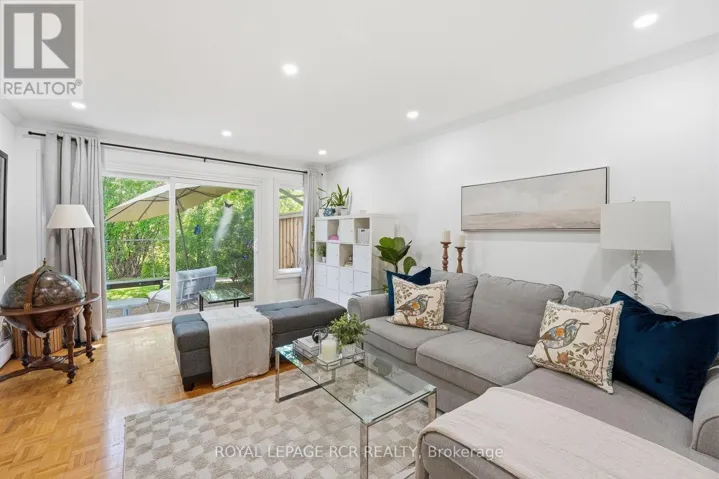 75 - 215 MILESTONE CRESCENT, Aurora (Aurora Village), Ontario L4G3M2