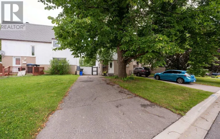 7 HILLPARK TRAIL, Brampton (Central Park), Ontario L6S1R1
