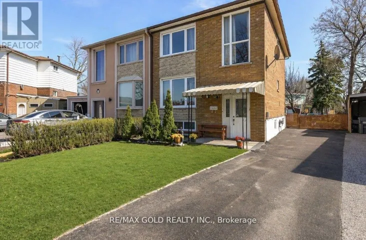 7464 HOMESIDE GARDENS, Mississauga (Malton), Ontario L4T2A7