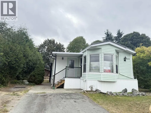 141 145 KING EDWARD STREET, Coquitlam, British Columbia V3K6M3