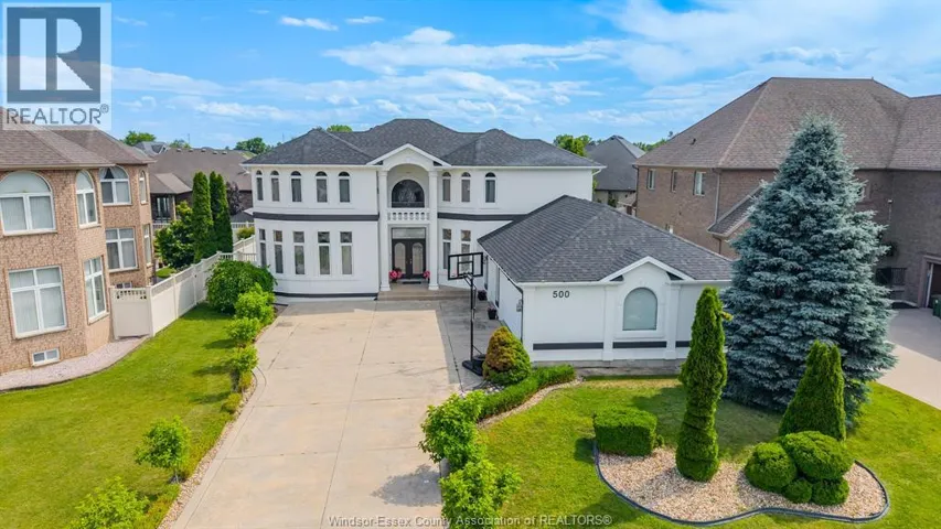 500 CLYDESDALE, Lakeshore, Ontario N0R1A0