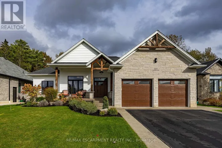 120 NEWPORT LANE, Norfolk (Port Dover), Ontario N0A1N7