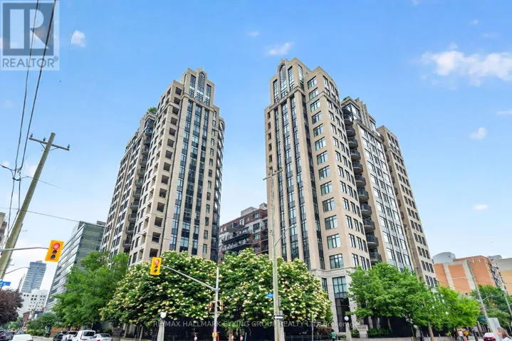 301 - 245 KENT STREET, Ottawa, Ontario K2P0A5