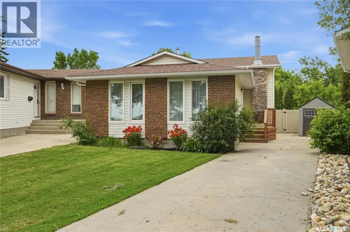 7322 RIMMER BAY, Regina, Saskatchewan S4X2X3
