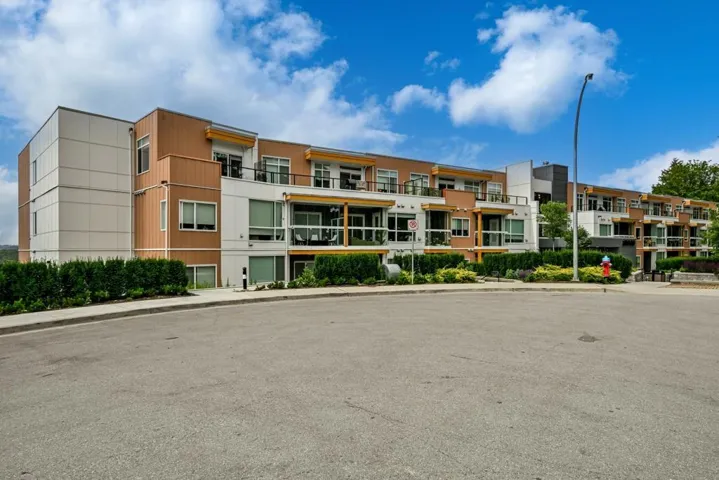 210 31900 RAVEN AVENUE, Mission, British Columbia V2V0H5
