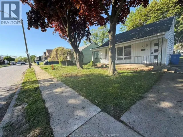 493 JOSEPHINE STREET, Windsor, Ontario N9B2K9
