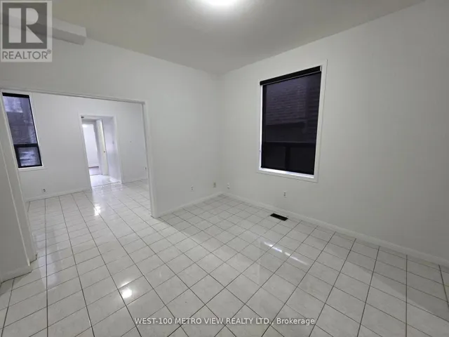 1075 DUFFERIN STREET, Toronto (Dovercourt-Wallace Emerson-Junction), Ontario M6H4B5