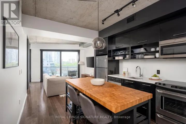 601 - 51 TROLLEY CRESCENT, Toronto (Moss Park), Ontario M5A0E9