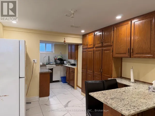 BSMT - 12 HAMER BOULEVARD S, Toronto (Kingsview Village-The Westway), Ontario M9R4A7