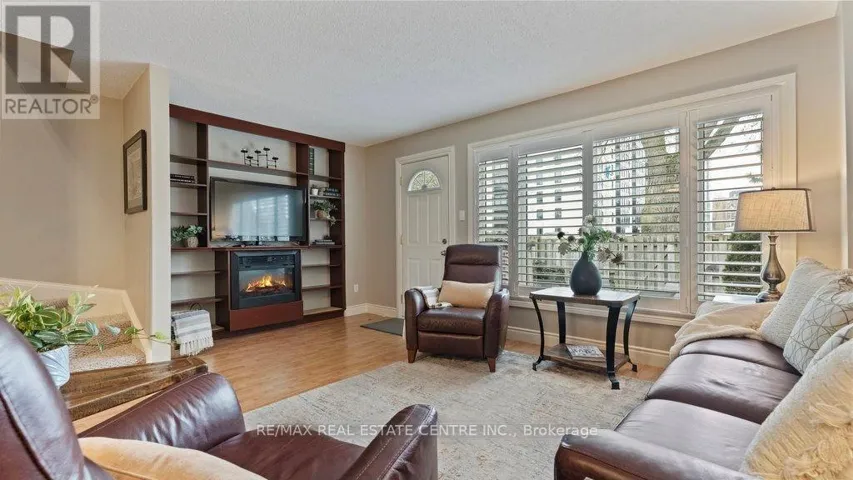 29 - 15 GREEN VALLEY DRIVE, Kitchener, Ontario N2P1K7