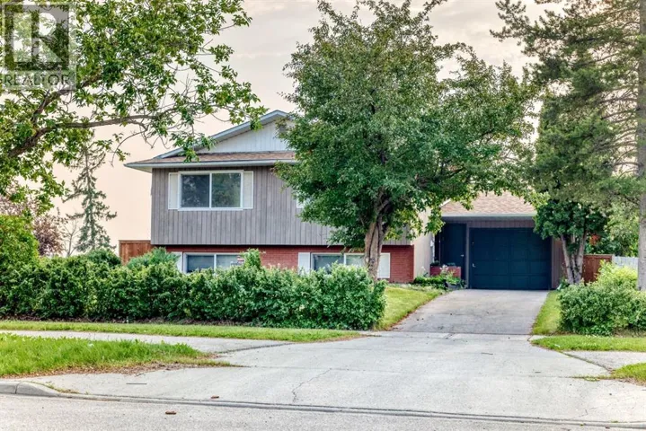 2703 60 Street NE, Calgary, Alberta T1Y2G6