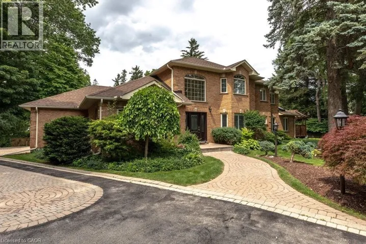 3 LOVERS Lane, Ancaster, Ontario L9G1G4