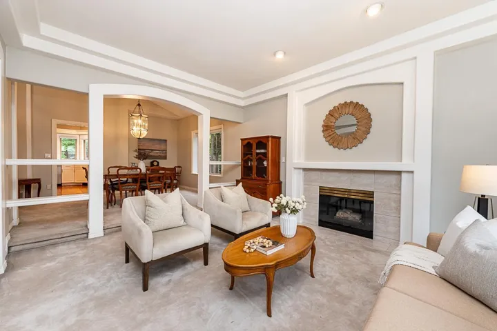 9729 180 STREET, Surrey, British Columbia V4N4V9