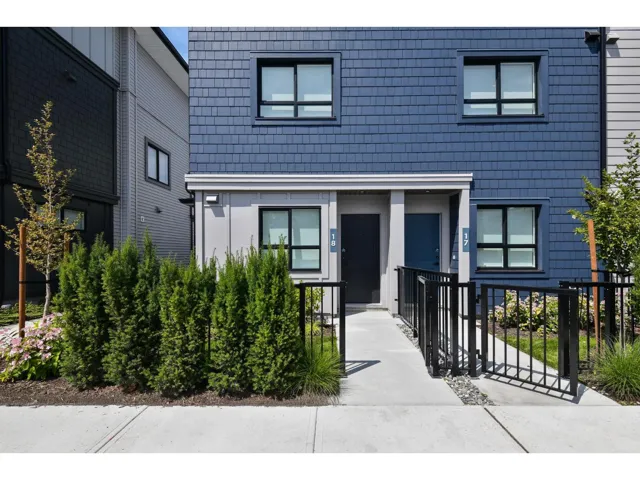 18 33252 KINGSTON AVENUE, Abbotsford, British Columbia V2S0R6