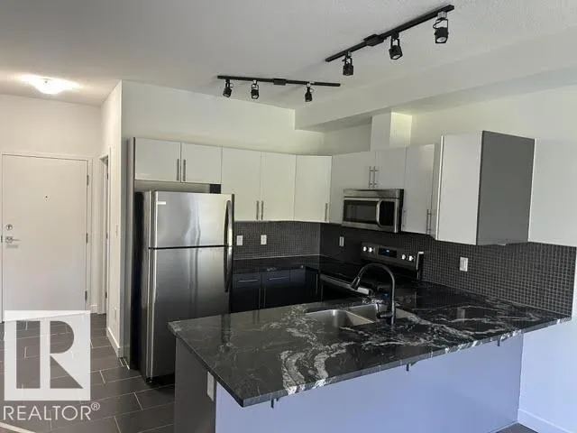 #402 10611 117 ST NW, Edmonton, Alberta T5H0G6