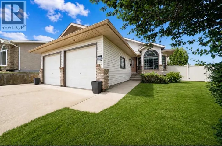 10 Redwood Place SE, Medicine Hat, Alberta T1B4A1