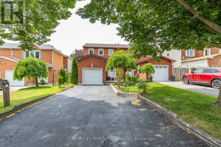557 COBBLEHILL DRIVE, Oshawa (Pinecrest), Ontario L1K1Y6