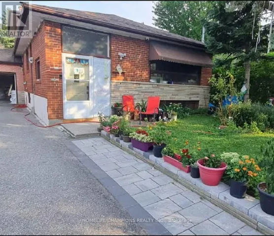 701 BRIMORTON DRIVE NE, Toronto (Woburn), Ontario M1G2R7