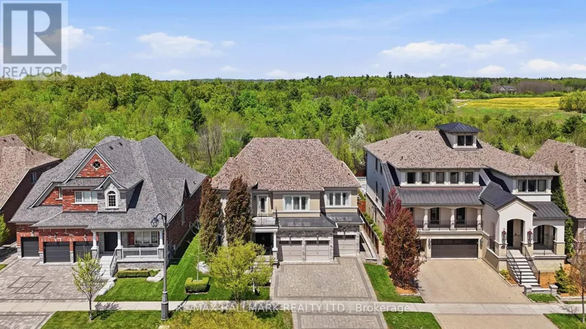 24 BLUFF TRAIL, King (Nobleton), Ontario L7B0A1