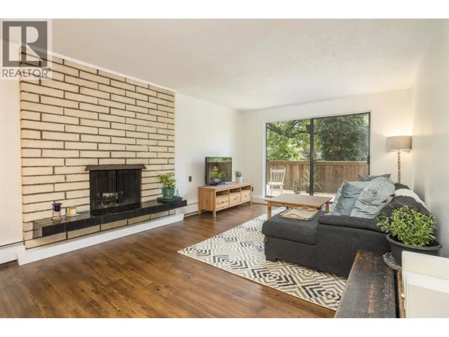 102 1515 E 5TH AVENUE, Vancouver, British Columbia V5N1L6