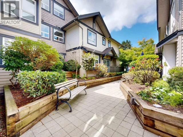 305 4468 ALBERT STREET, Burnaby, British Columbia V5C2G8
