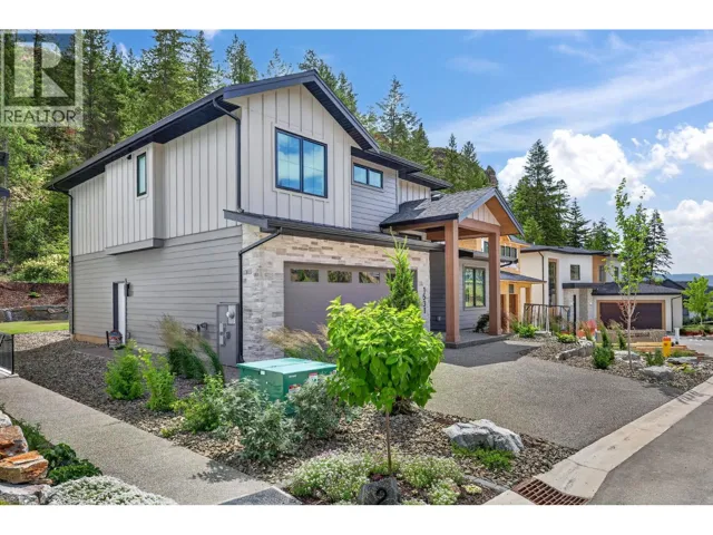 1531 Olive Pond Place, Kelowna, British Columbia V1V2C6