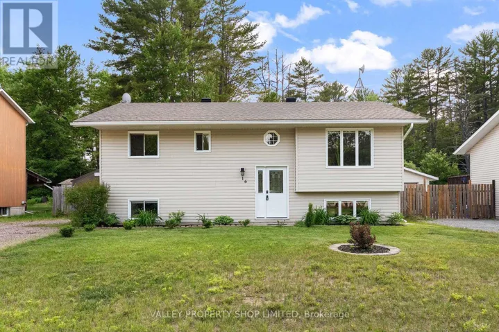 16 BOB SEGUIN DRIVE, Laurentian Hills, Ontario K0J1J0