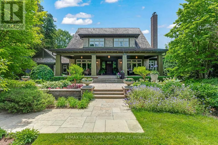 84 CENTRE STREET W, Richmond Hill (Mill Pond), Ontario L4C3P7