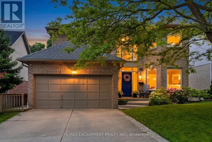 92 JEROME PARK DRIVE, Hamilton (Dundas), Ontario L9H6H3