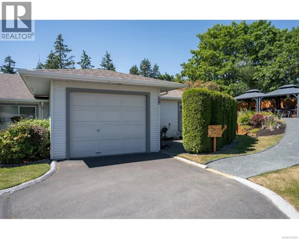 20 450 Bay Ave, Parksville, British Columbia V9P2K2