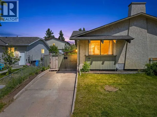 4308 38 Street NE, Calgary, Alberta T1Y5S8