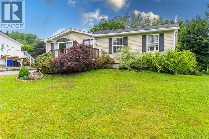 5 Sinclair Street, St. Stephen, New Brunswick E3L3C8