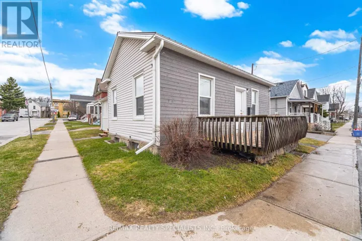 172 CELINA STREET, Oshawa (Central), Ontario L1H4N5