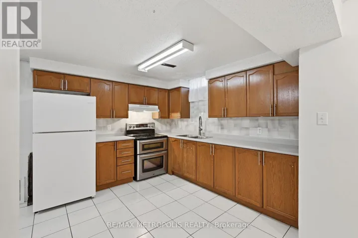 BSMT - 584 STROUDS LANE, Pickering (Amberlea), Ontario L1V4S6