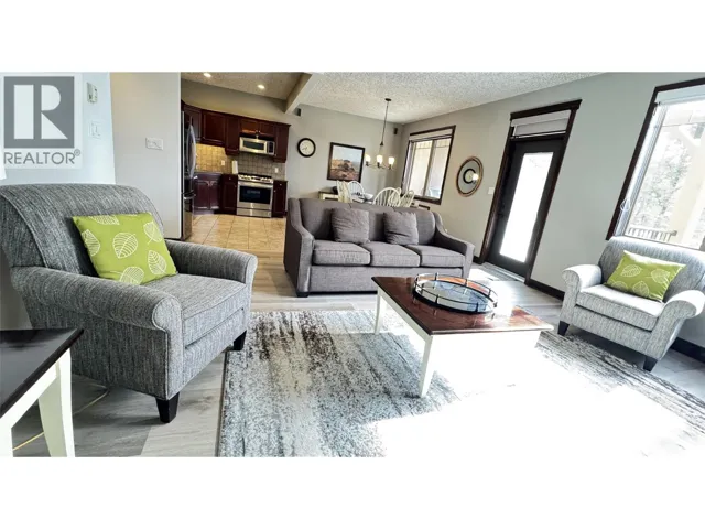 300 BIGHORN Boulevard Unit# 322D, Radium Hot Springs, British Columbia V0A1M0