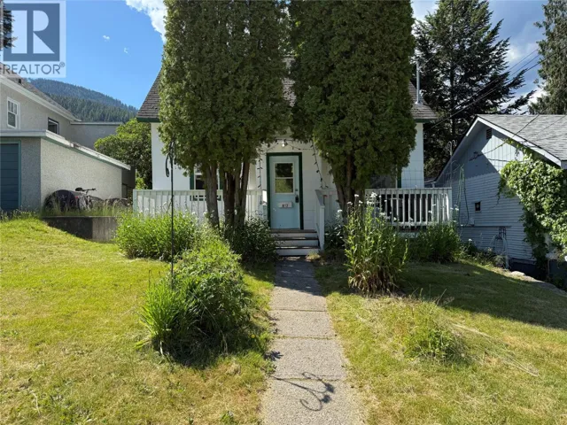 812 Kokanee Avenue, Nelson, British Columbia V1L3P6