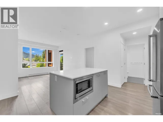 213 735 ANSKAR COURT, Coquitlam, British Columbia V3J0L7