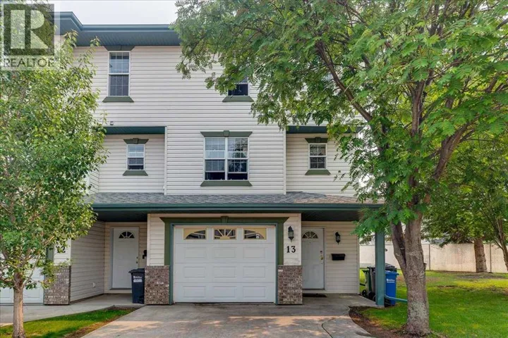 13 Kerry Wood Mews, Red Deer, Alberta T4N7B8