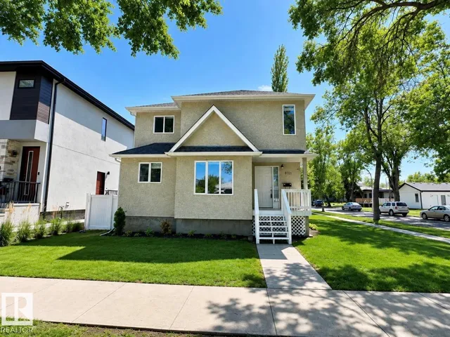 8721 88 AV NW, Edmonton, Alberta T6C1J4