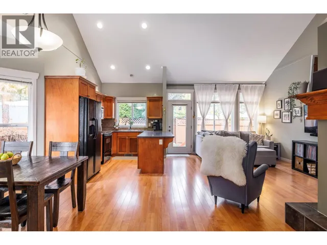1450 Rose Meadow Drive Unit# 10, West Kelowna, British Columbia V1Z4A4