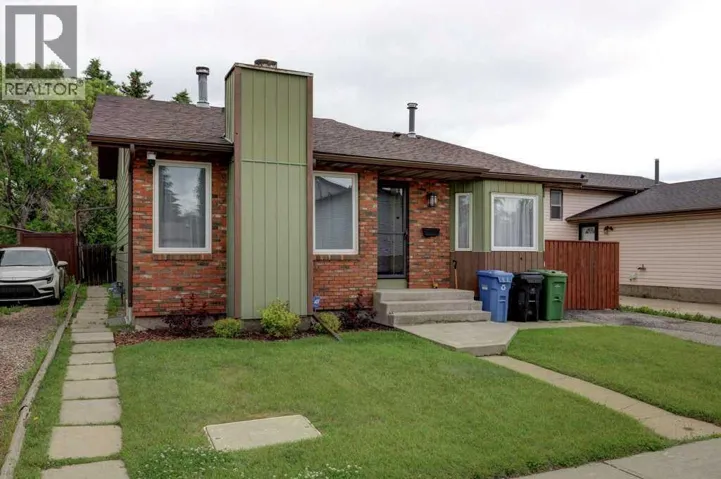376 Whitlock Way NE, Calgary, Alberta T1Y5C7