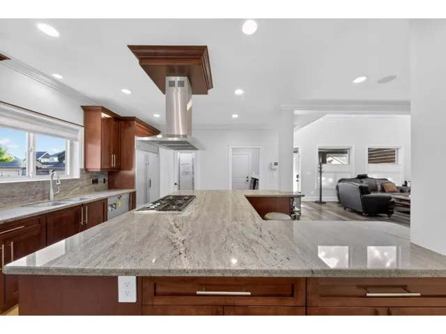 7257 197B STREET, Langley, British Columbia V2Y3H7