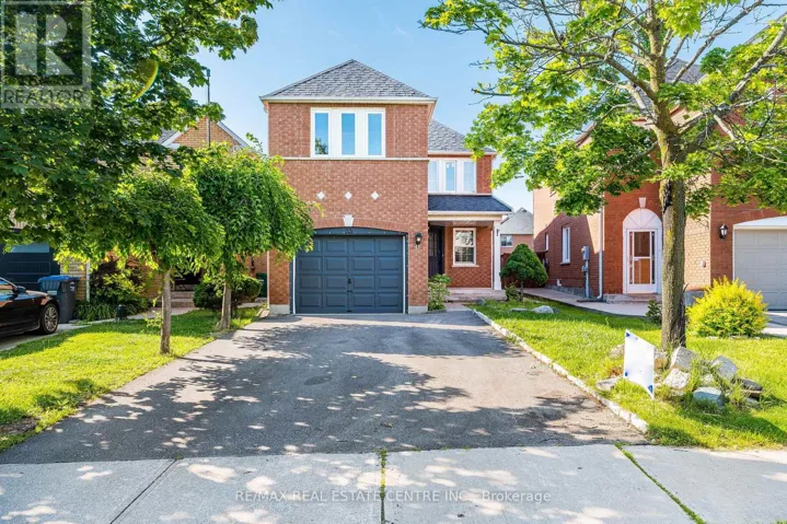 35 TWISTED OAK STREET, Brampton (Sandringham-Wellington), Ontario L6R1T1