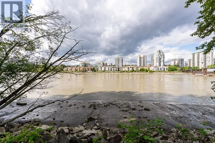 202 83 STAR CRESCENT, New Westminster, British Columbia V3M6X8