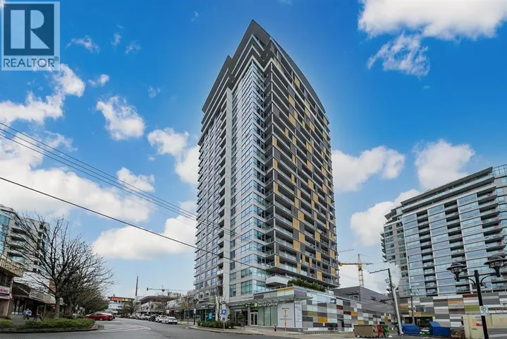 125 14TH EAST STREET, North Vancouver, British Columbia V7L0E6