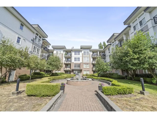 308 5430 201 STREET, Langley, British Columbia V3A0A2