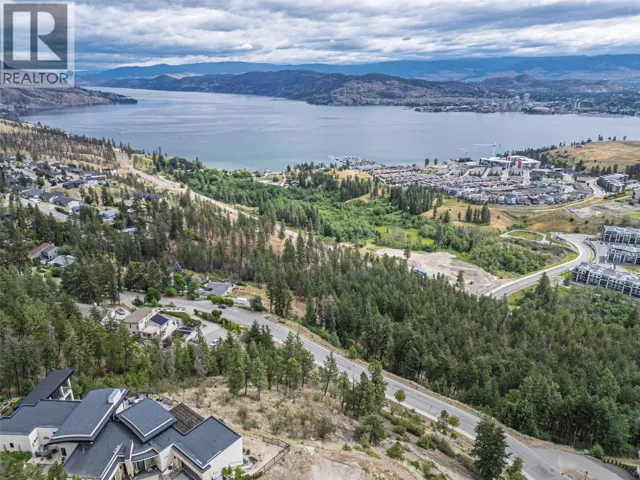 1712 Scott Crescent Unit# 35, West Kelowna, British Columbia V1Z4B8