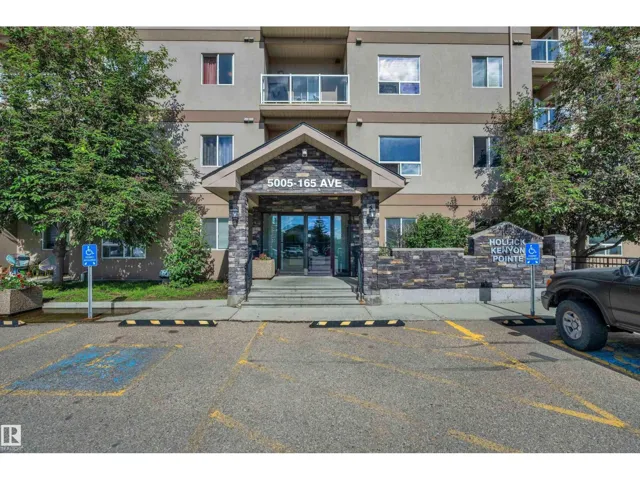 #125 5005 165 AV NW, Edmonton, Alberta T5Y0L8